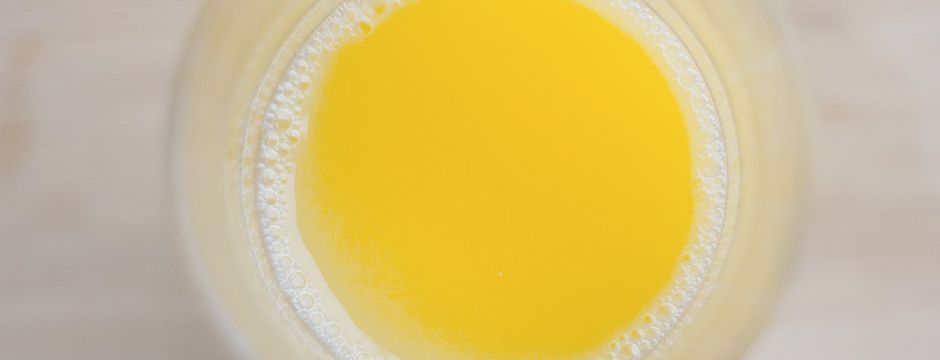 All of the sugars in orange juice come from the oranges themselves